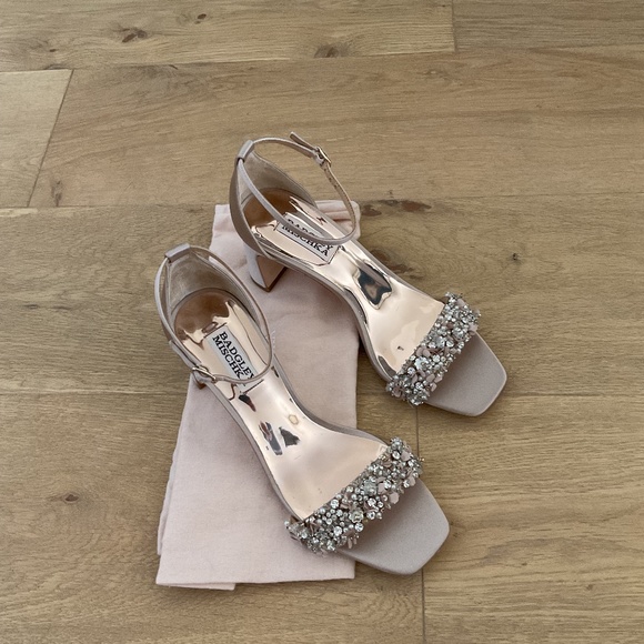 NIB Badgley Mischka Teela Heeled Sandal - Picture 1 of 8
